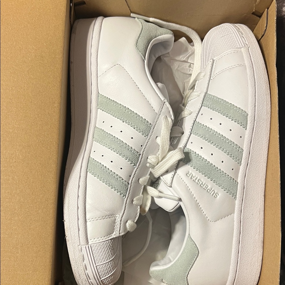 Adidas Superstar W